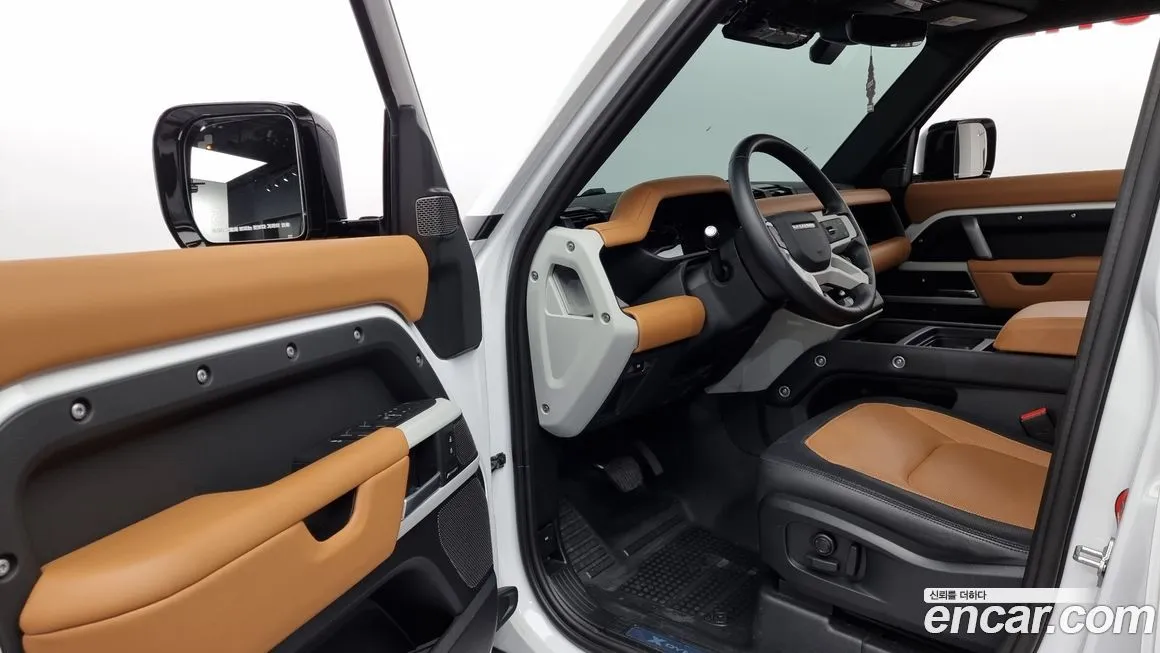 Land Rover Defender 2024 из KR, фото 10