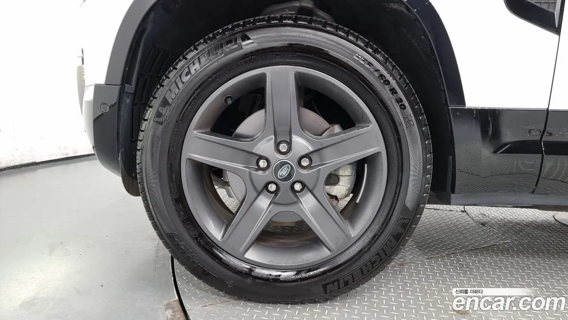 Land Rover Defender 2024 из KR, фото 5
