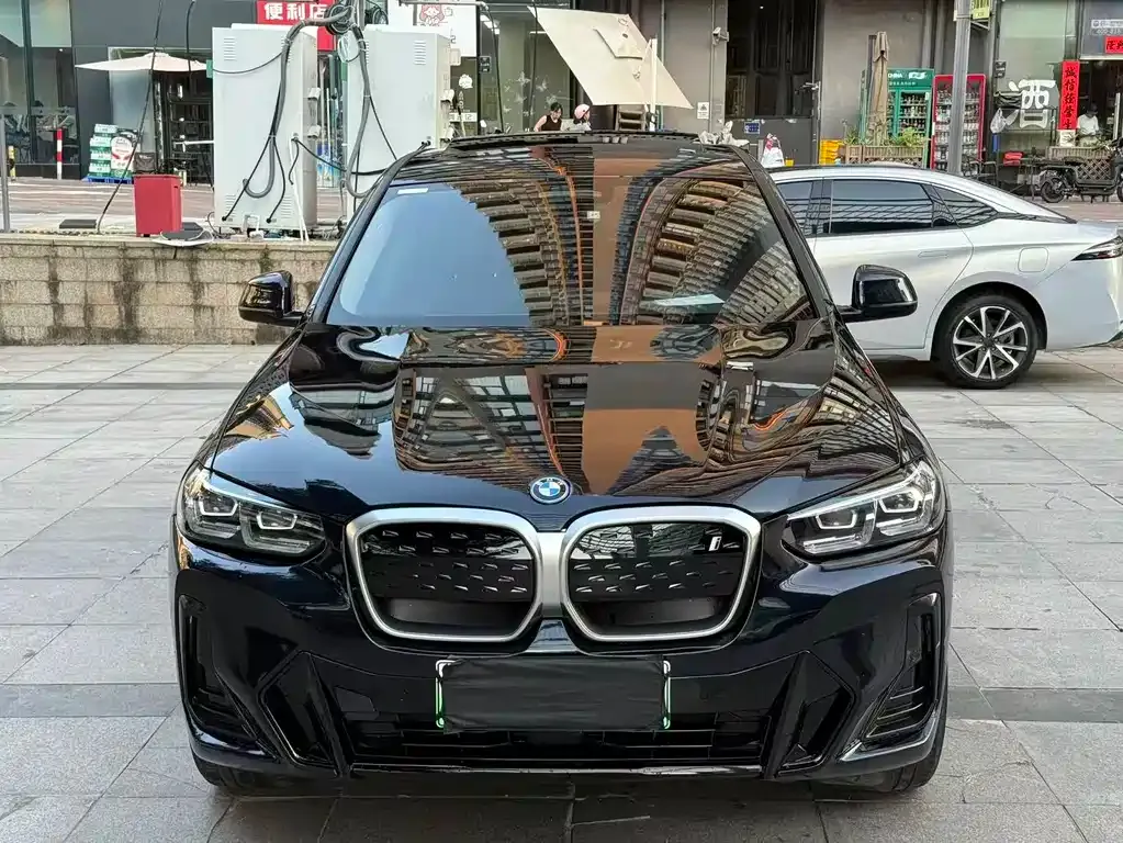BMW iX3 2023 из CN, фото 3