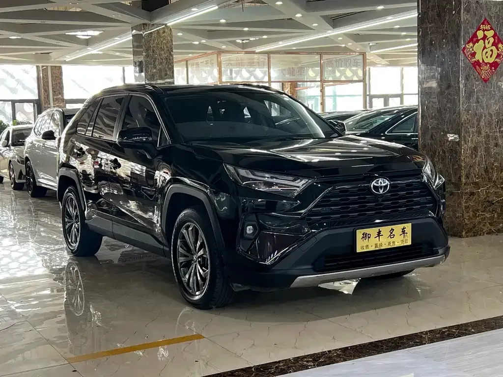 Toyota RAV4 2024 из CN, фото 3