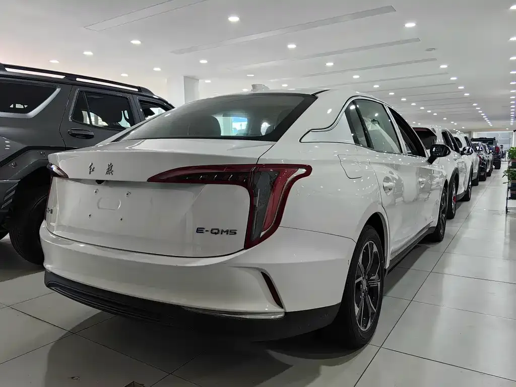 Hongqi E-QM5 2025 из CN, фото 4