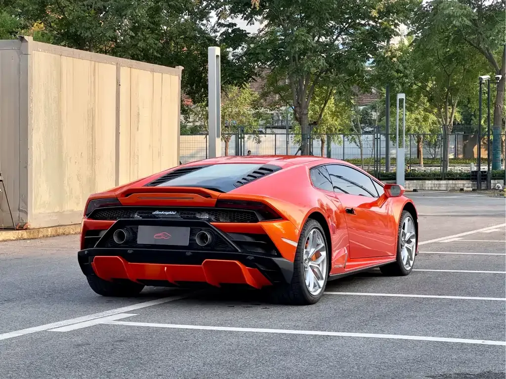 Lamborghini Huracan — фото 5