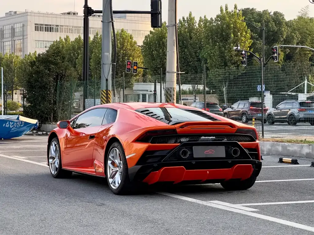 Lamborghini Huracan — фото 6