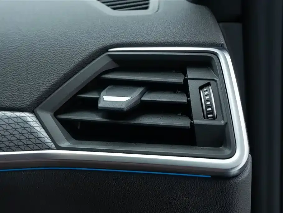 BMW 4 Series 2024 из CN, фото 8