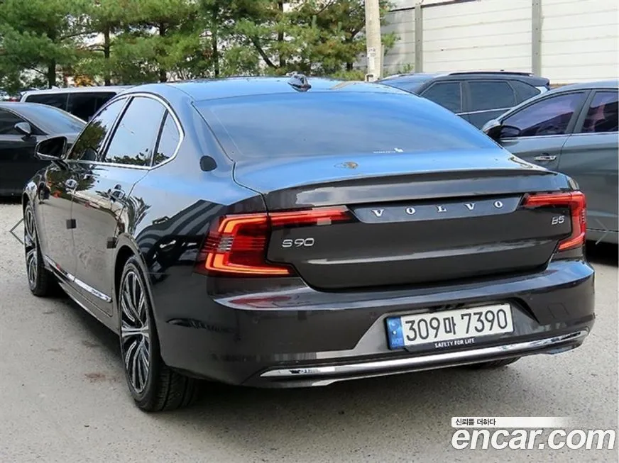 Volvo S90 — фото 3