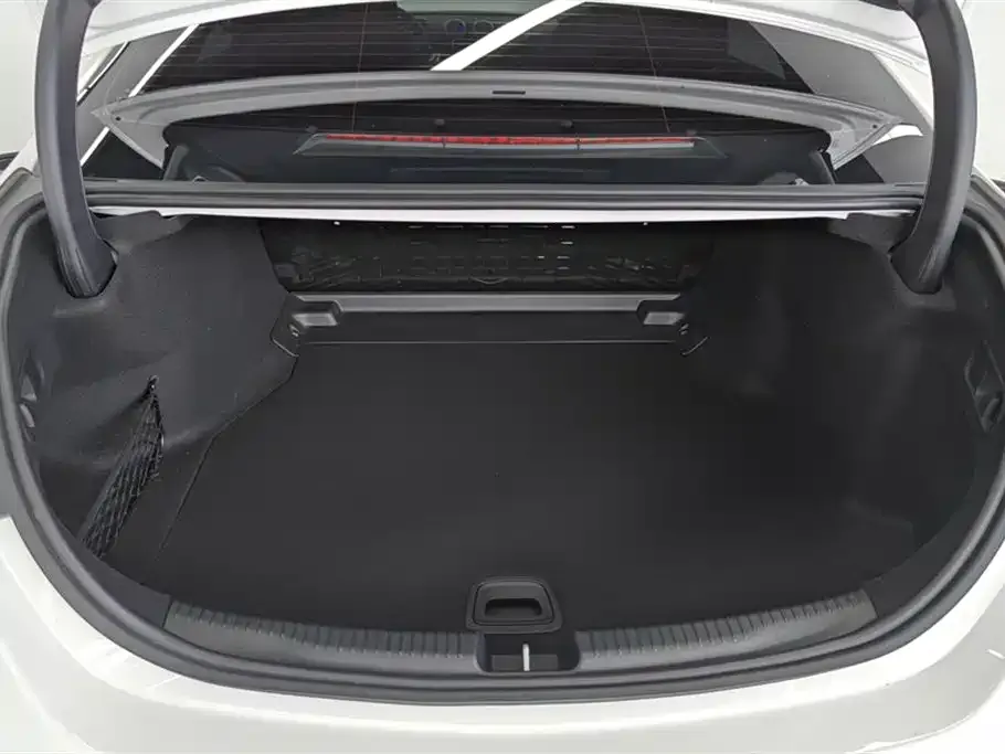 [object Object] C-Class 2023 из CN, фото 4