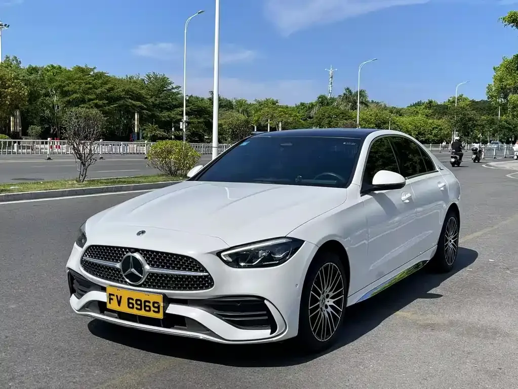 Mercedes-Benz C-Class — фото 1