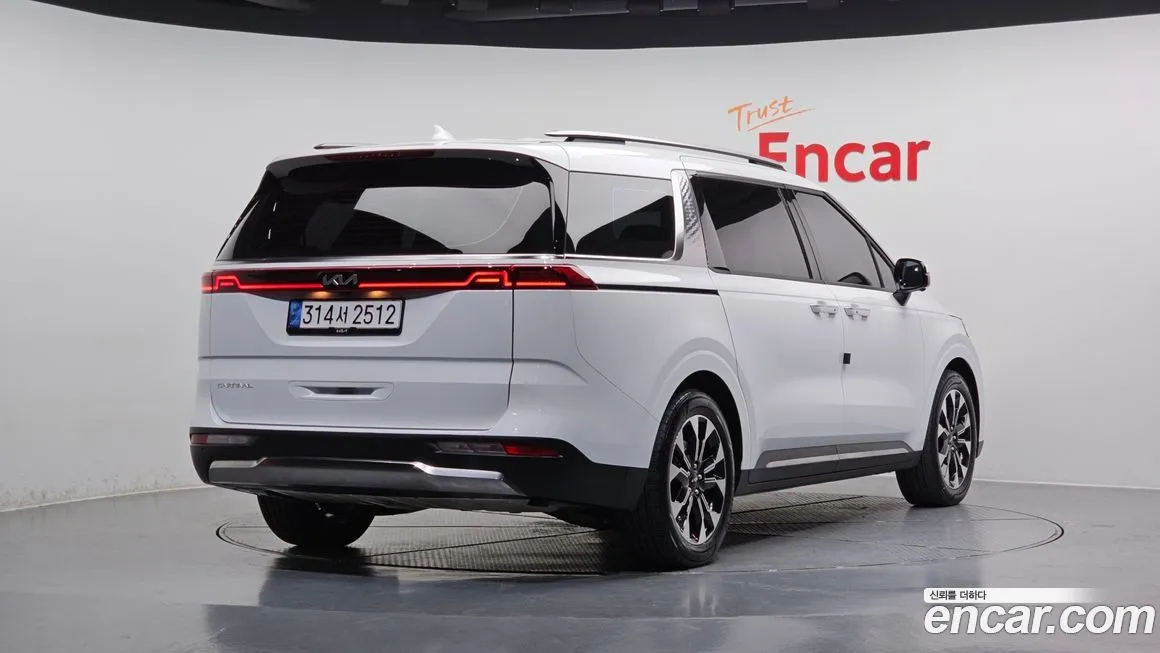 Kia Carnival 2023 из KR, фото 2