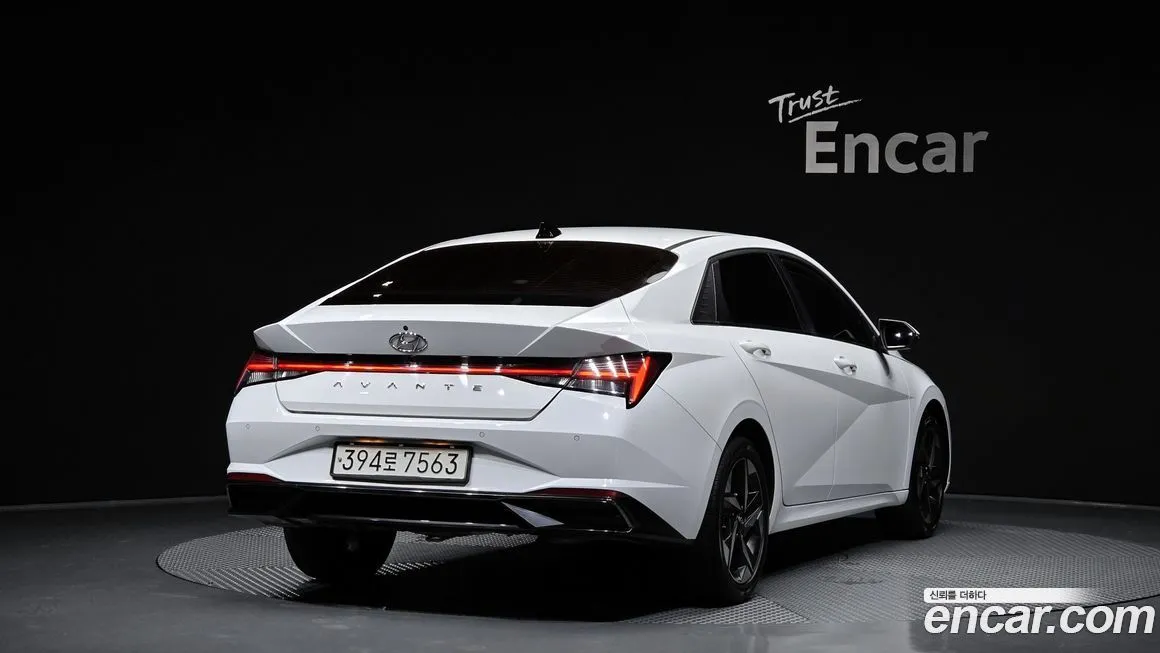 Hyundai AVANTE — фото 2