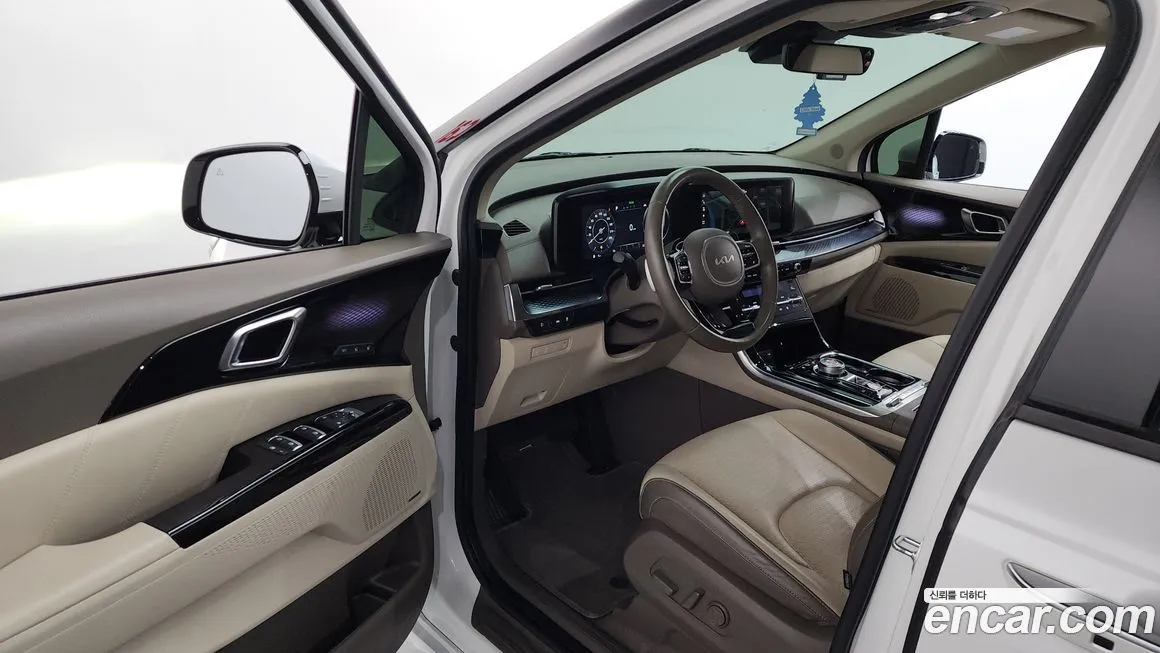 Kia Carnival — фото 10