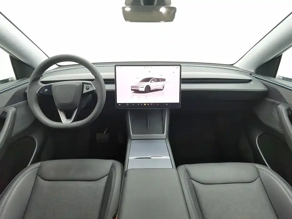 Tesla Model Y — фото 5