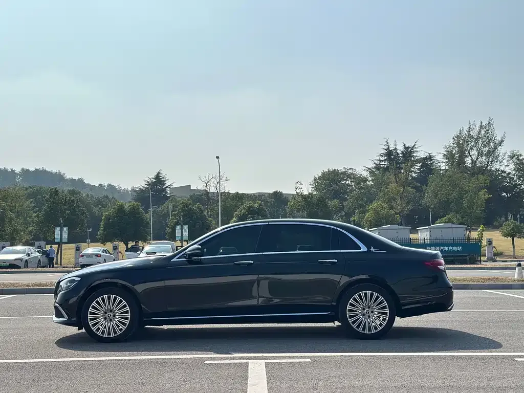 Mercedes-Benz E-Class 2022 из CN, фото 4