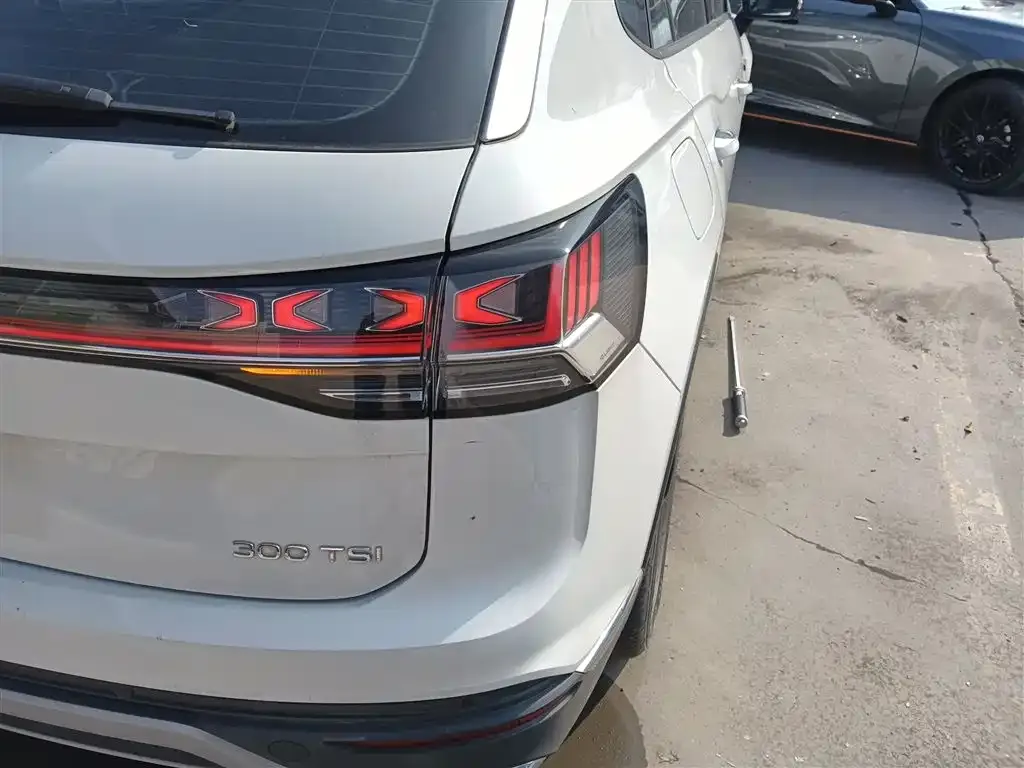 Volkswagen Tayron 2023 из CN, фото 8