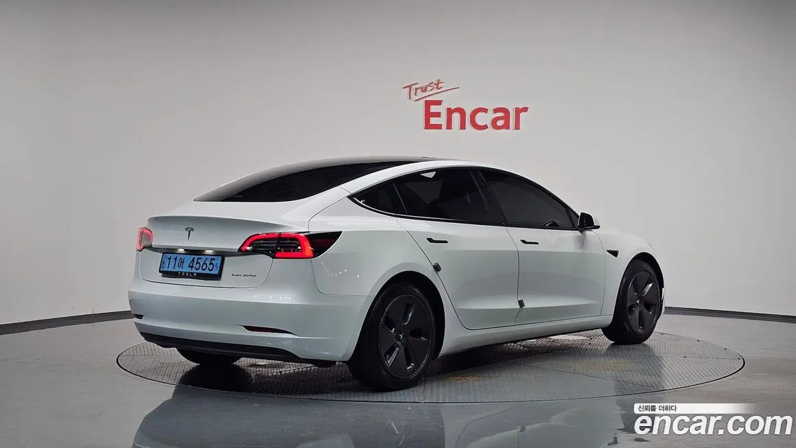 Tesla Model 3 2021 из KR, фото 2