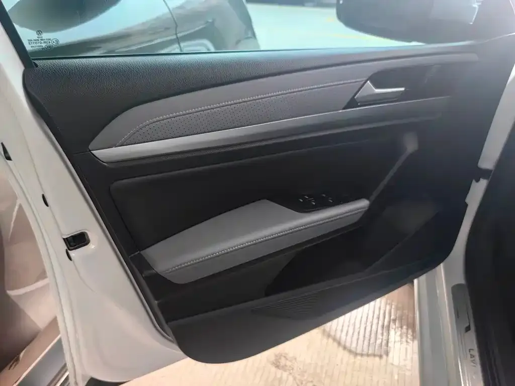 Volkswagen Lavida 2024 из CN, фото 6