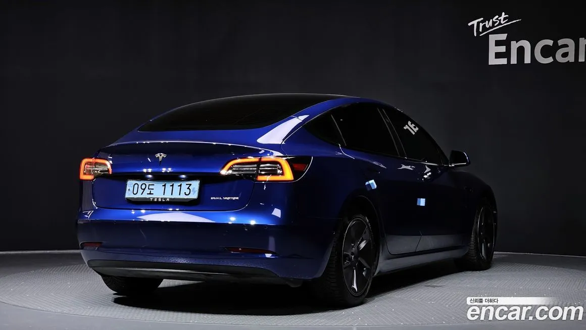Tesla Model 3 — фото 2