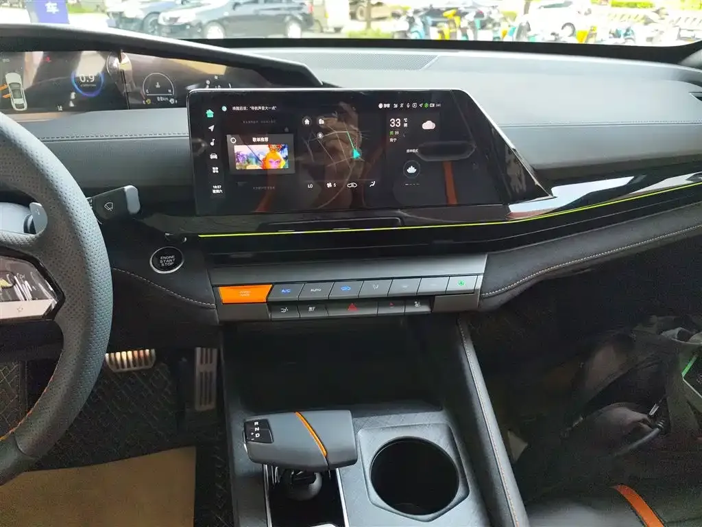 Changan UNI-V 2025 из CN, фото 5