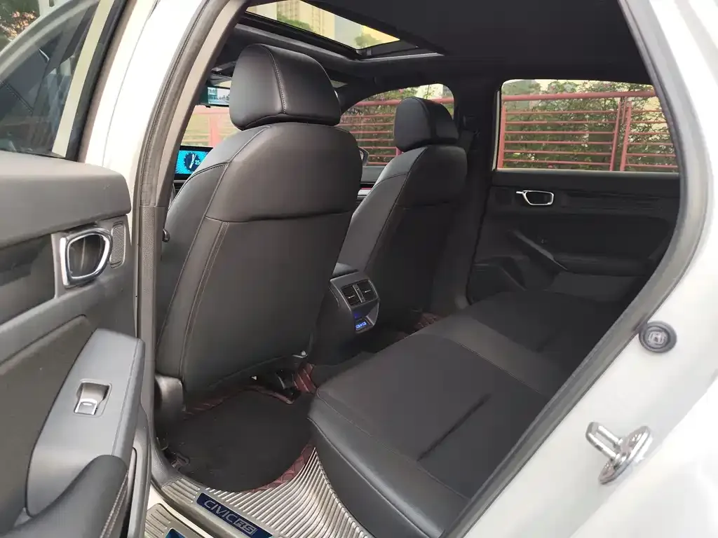 Honda Civic 2022 из CN, фото 9
