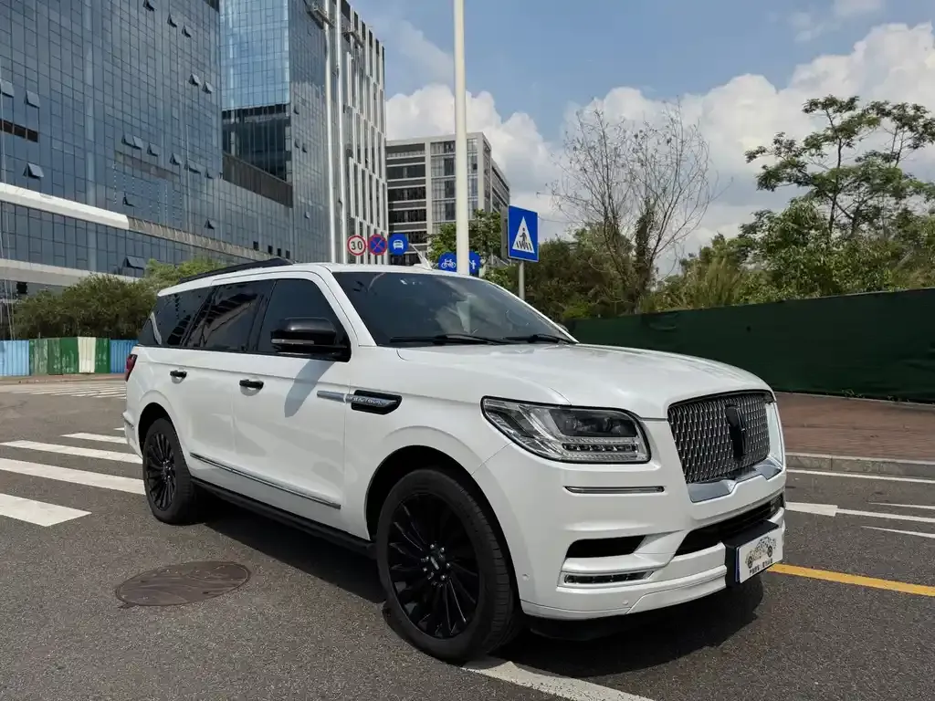 Lincoln Navigator 2021 из CN, фото 3