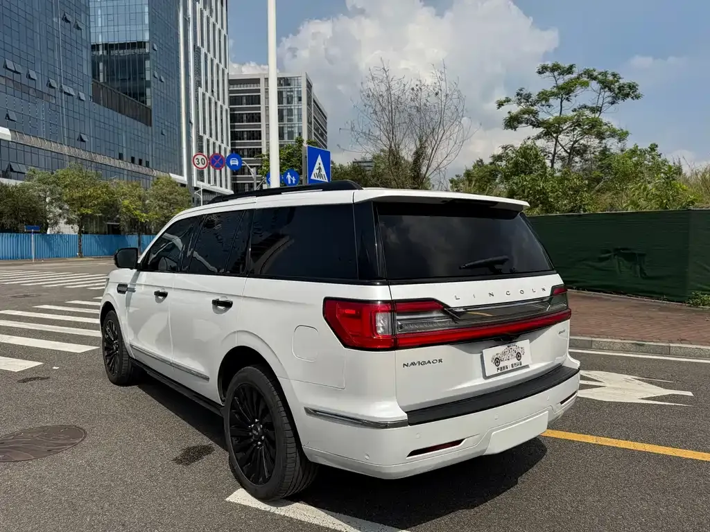 Lincoln Navigator 2021 из CN, фото 6