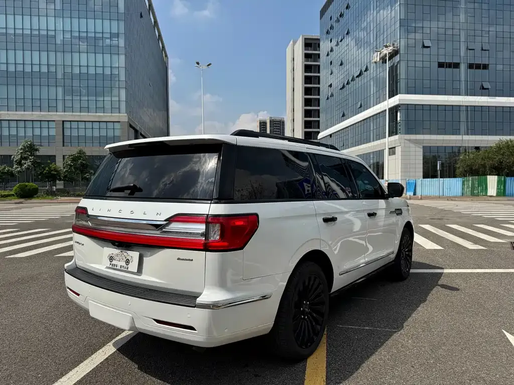 Lincoln Navigator 2021 из CN, фото 7