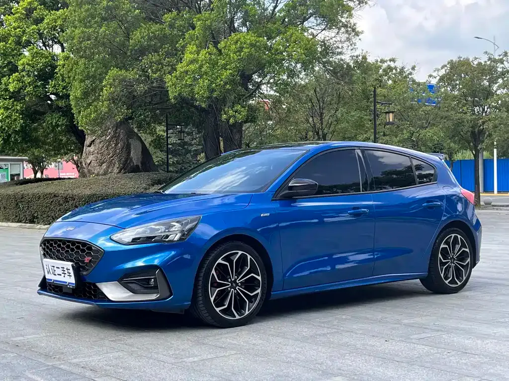 Ford Focus 2021 из CN, фото 1