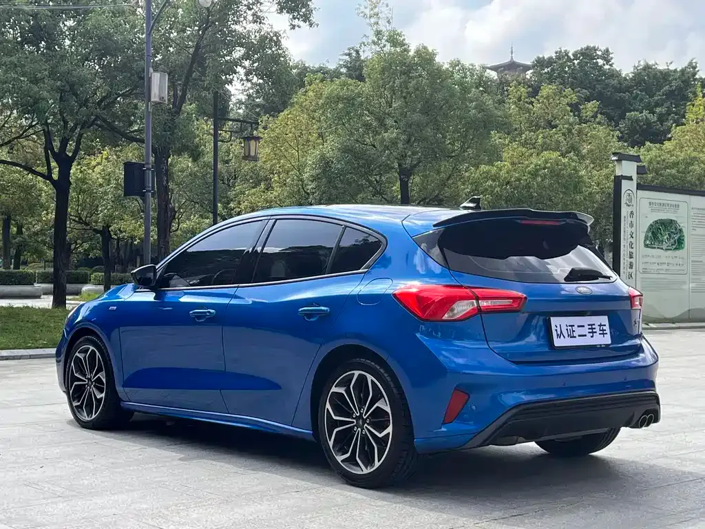 Ford Focus 2021 из CN, фото 9