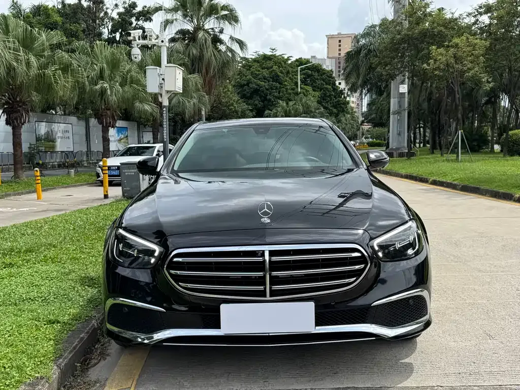 Mercedes-Benz E-Class 2022 из CN, фото 2