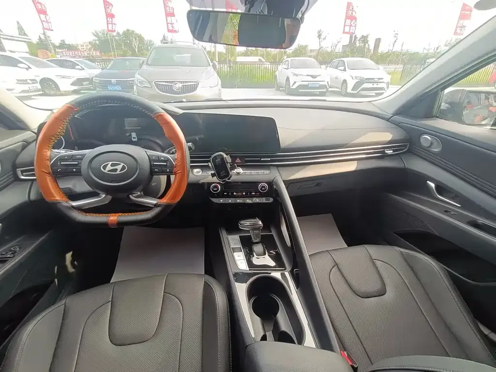 Hyundai Elantra 2024 из CN, фото 4