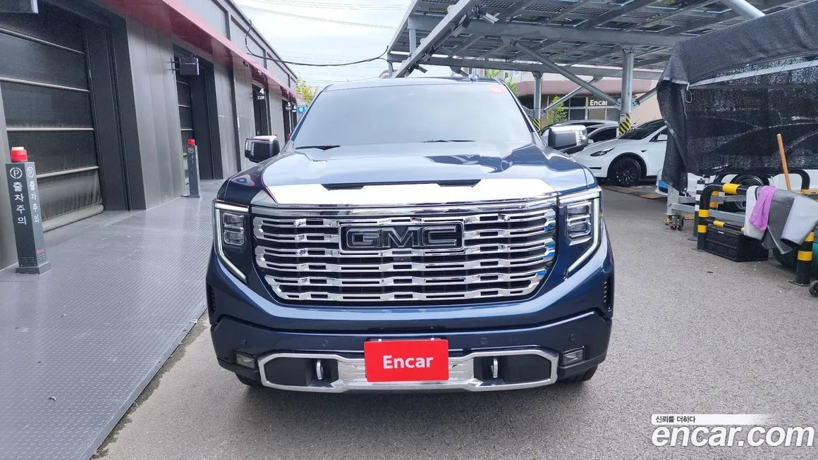 GMC Sierra 2023 из KR, фото 1