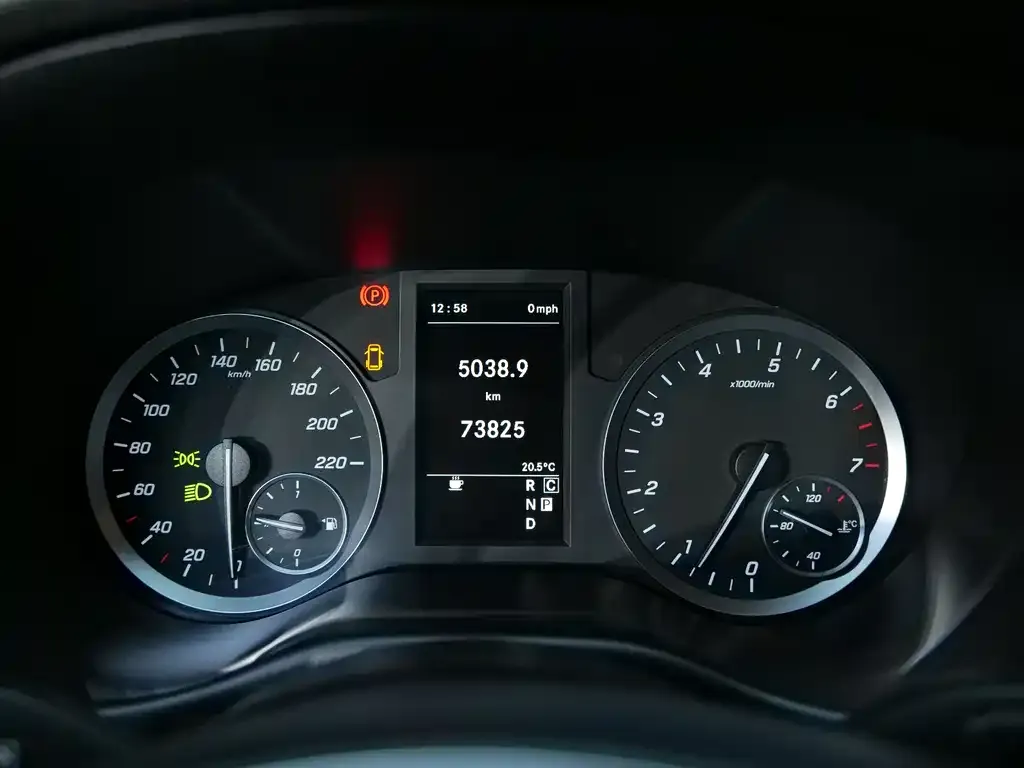 Mercedes-Benz Vito 2021 из CN, фото 10