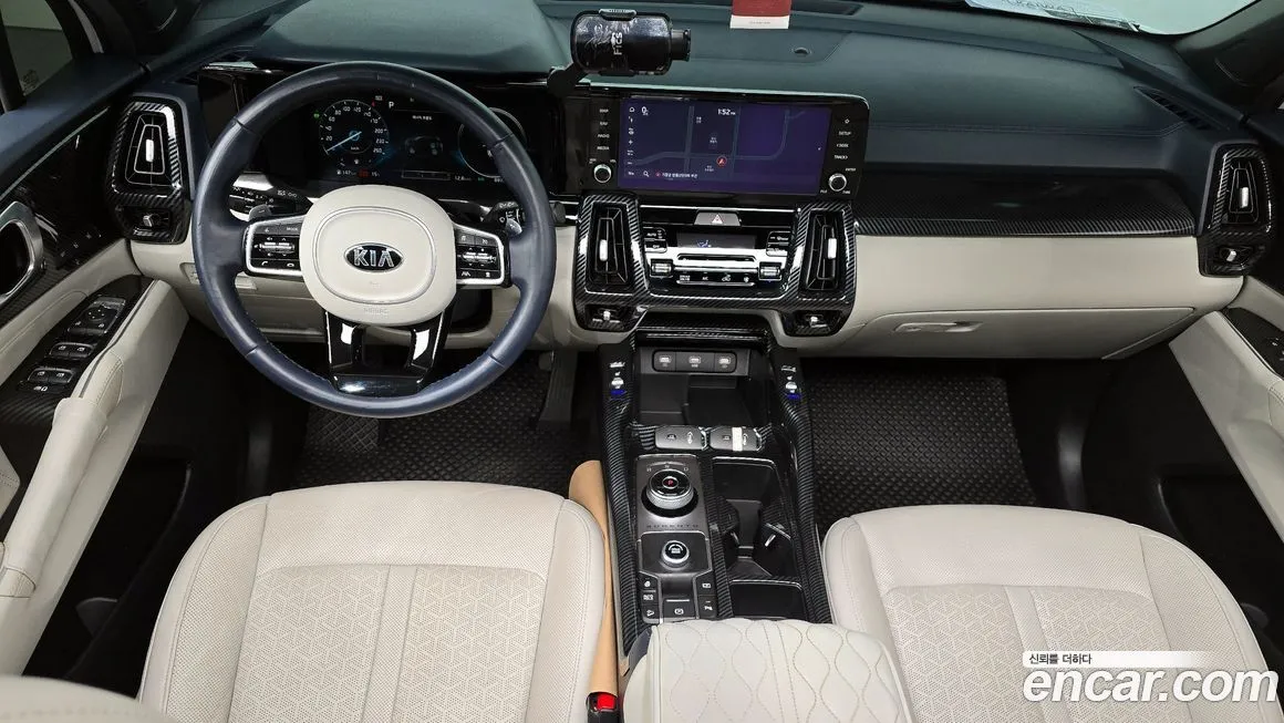 Kia Sorento — фото 7