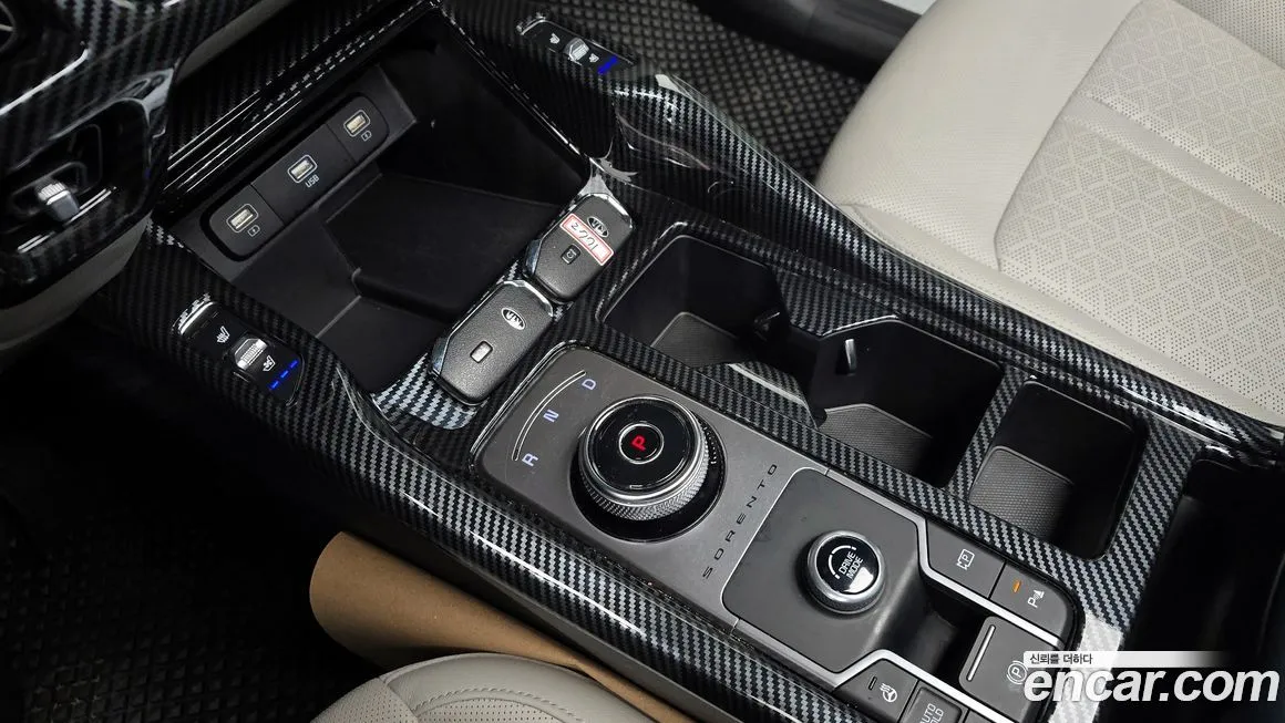 Kia Sorento — фото 9