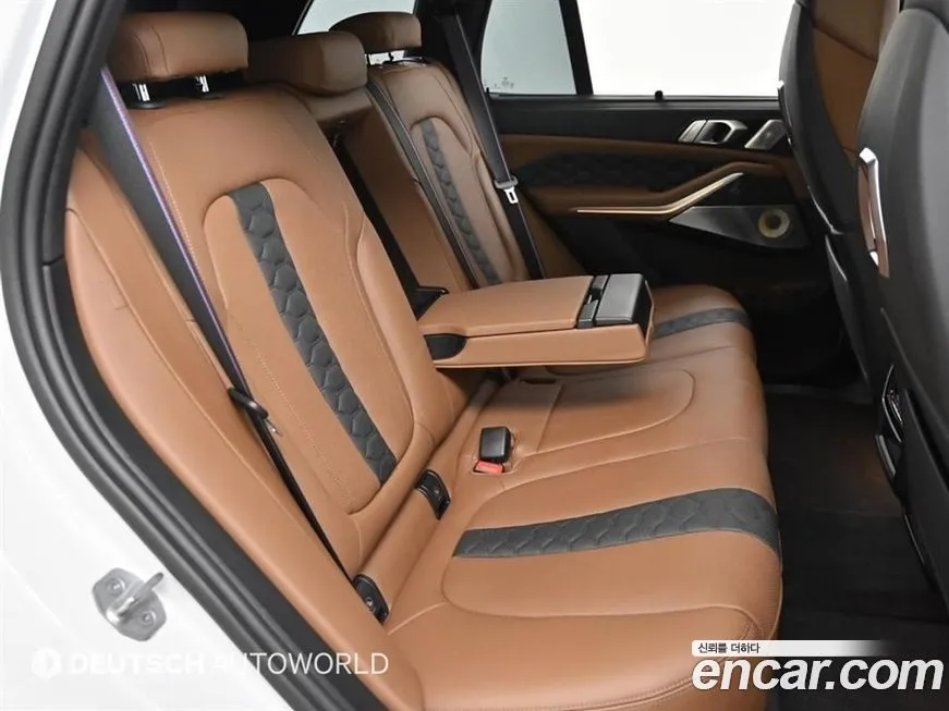 BMW X5M 2024 из KR, фото 9