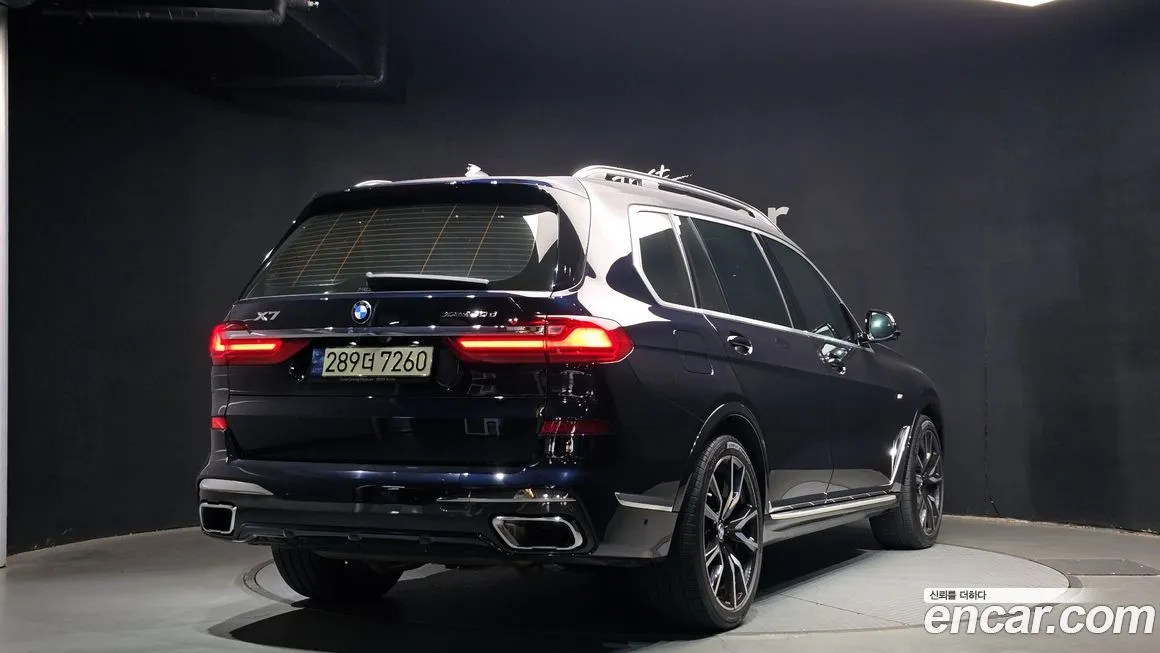 BMW X7 — фото 2