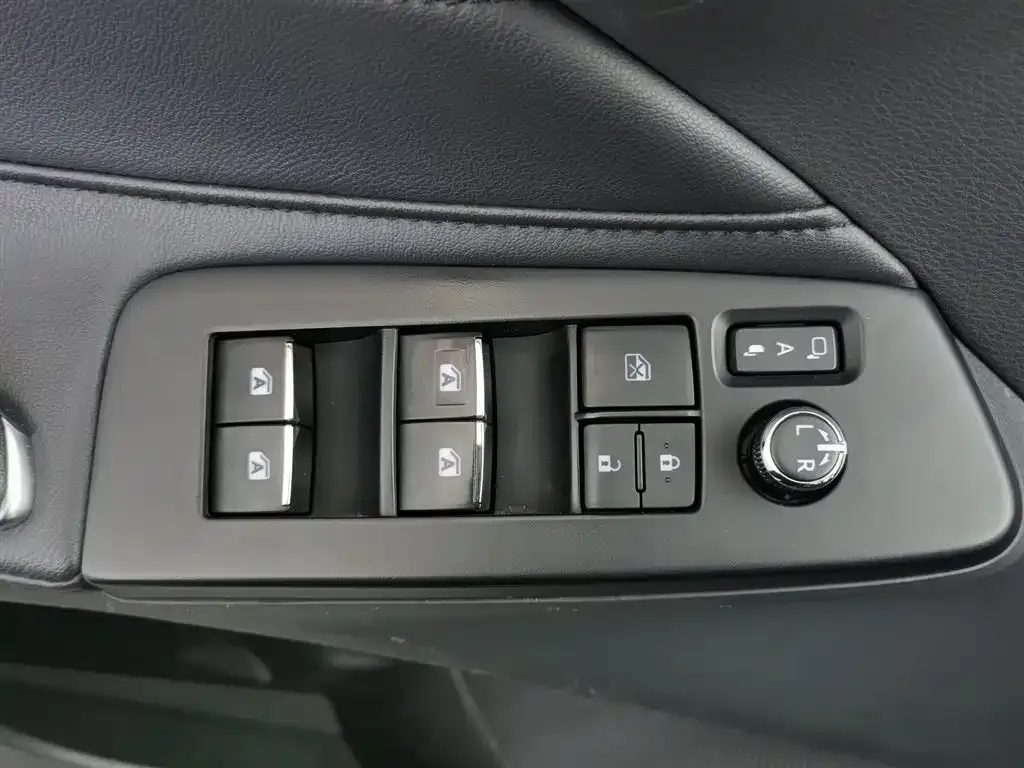 Toyota Avalon 2023 из CN, фото 9