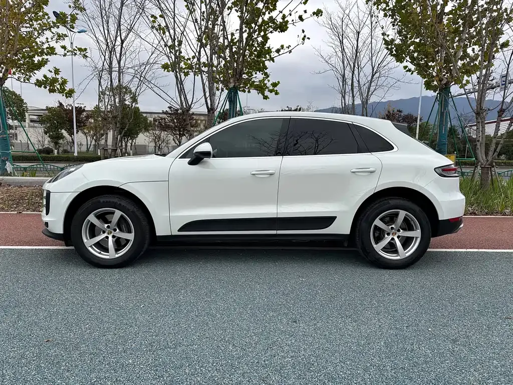 Porsche Macan — фото 3