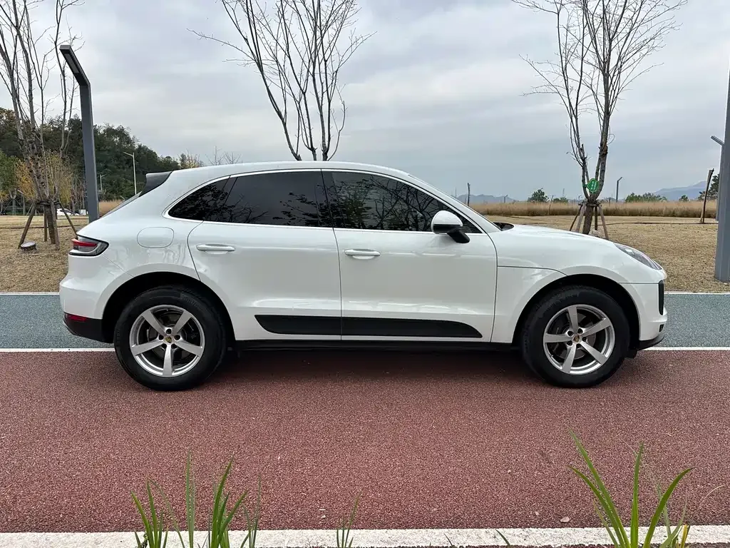 Porsche Macan — фото 7