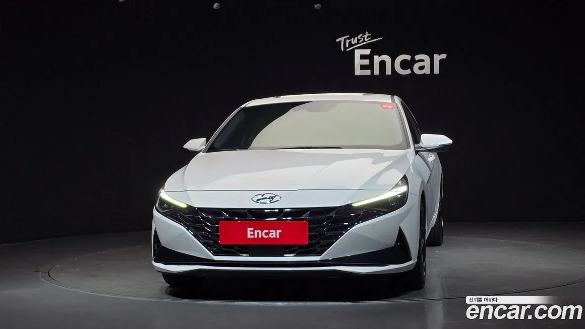 Hyundai AVANTE — фото 3