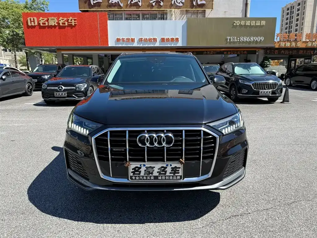 Audi Q7 2021 из CN, фото 2