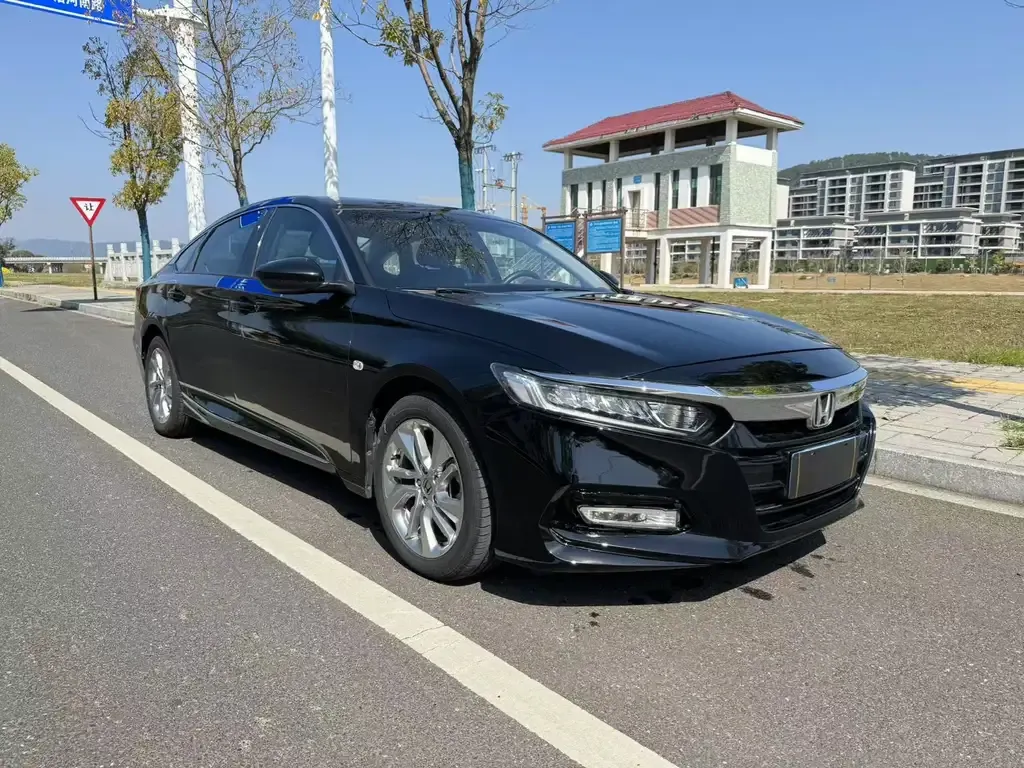Honda Accord 2021 из CN, фото 3