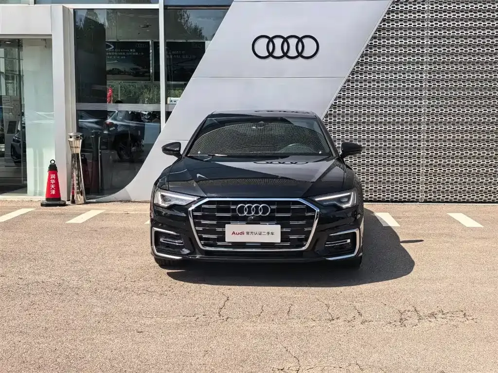 Audi A6L 2024 из CN, фото 2