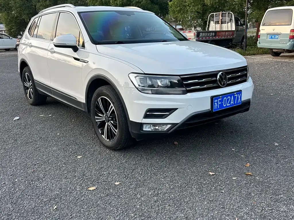 Volkswagen Tiguan L 2021 из CN, фото 2