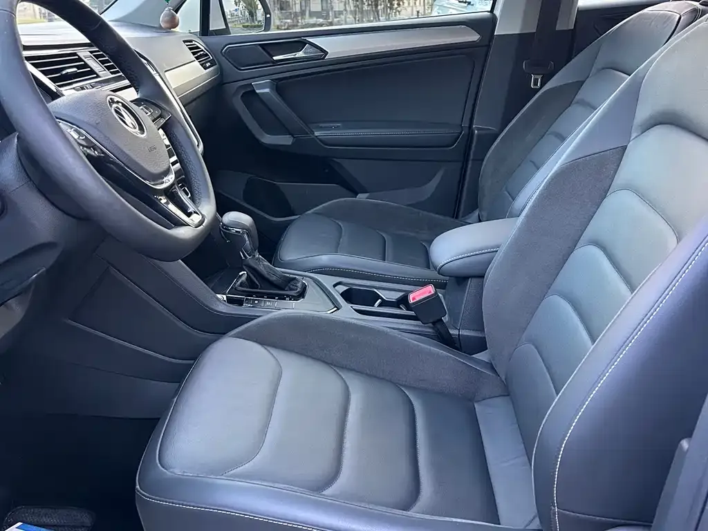 Volkswagen Tiguan L 2021 из CN, фото 9
