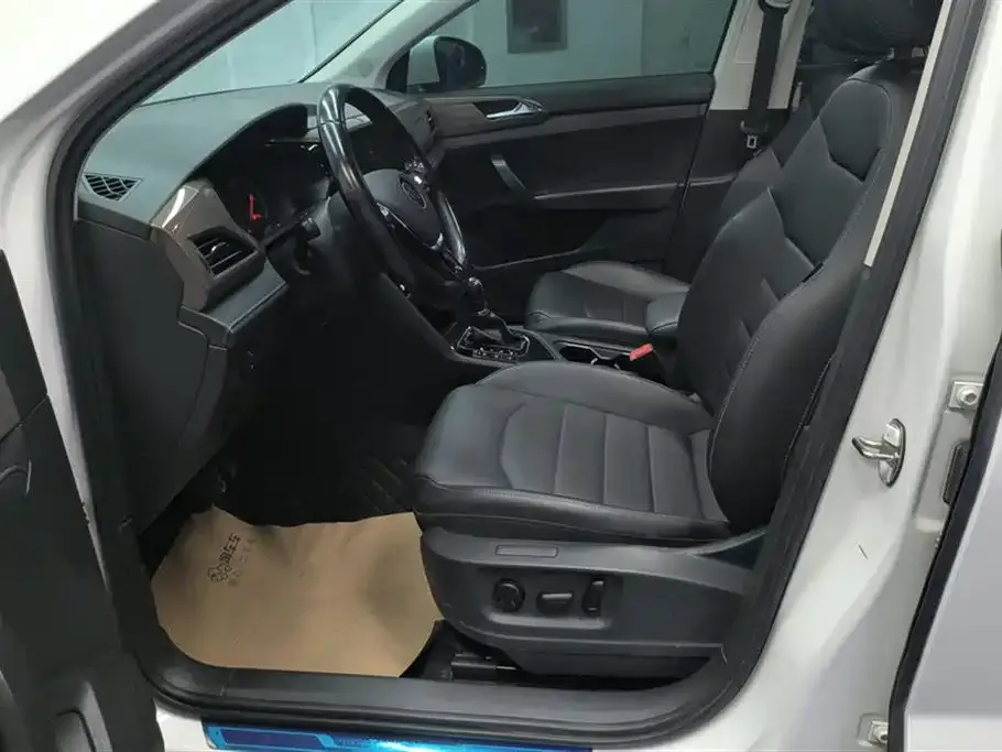 Volkswagen Tharu 2021 из CN, фото 9