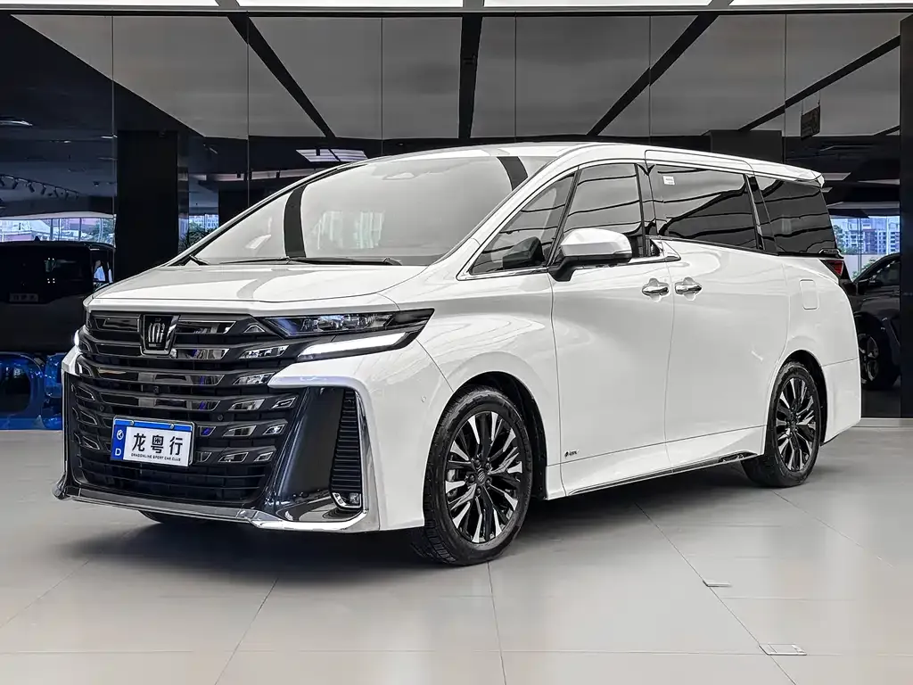 Toyota Vellfire 2024 из CN, фото 1