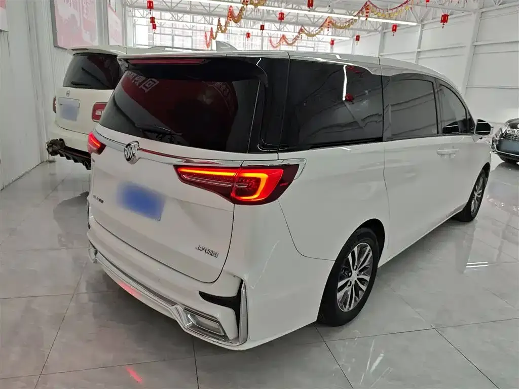 Buick GL8 2022 из CN, фото 7