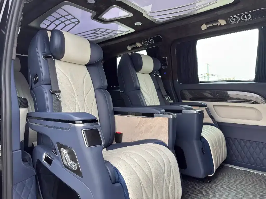 Mercedes-Benz Vito 2023 из CN, фото 10