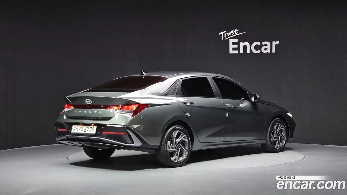 Hyundai AVANTE — фото 2