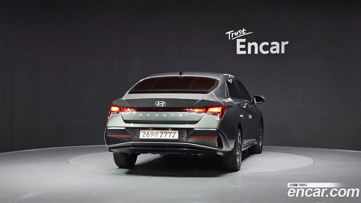 Hyundai AVANTE — фото 4